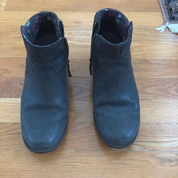 Teva Foxxy Waterproof Ankle Boot - 8.5 - Picture 2 of 6